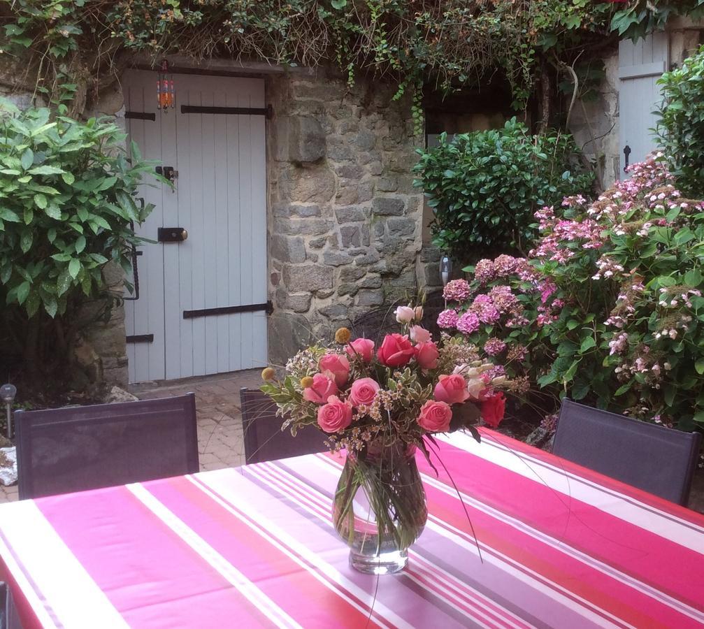 Le Logis Des Soeurs Grises Acomodação com café da manhã Guérande Exterior foto