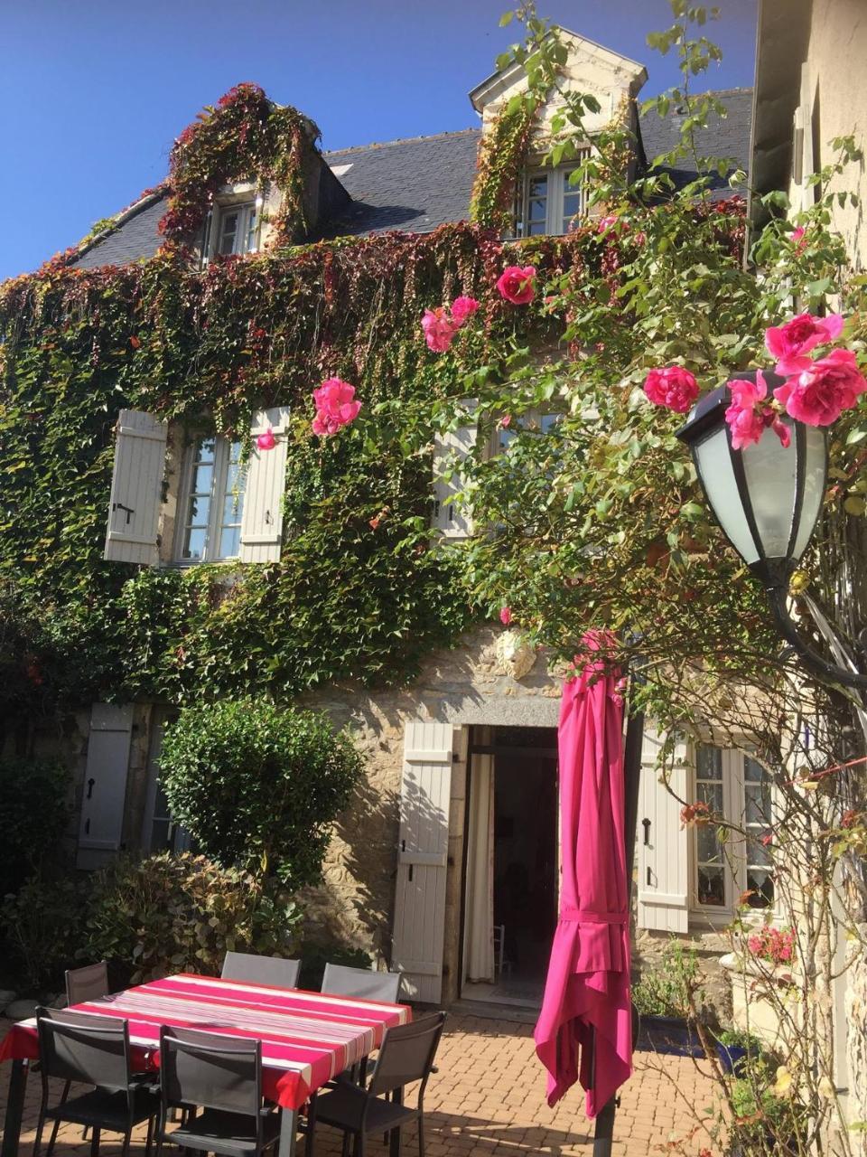 Le Logis Des Soeurs Grises Acomodação com café da manhã Guérande Exterior foto